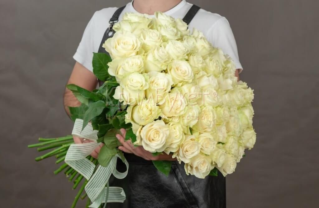 Букет из белых роз (51 шт.)