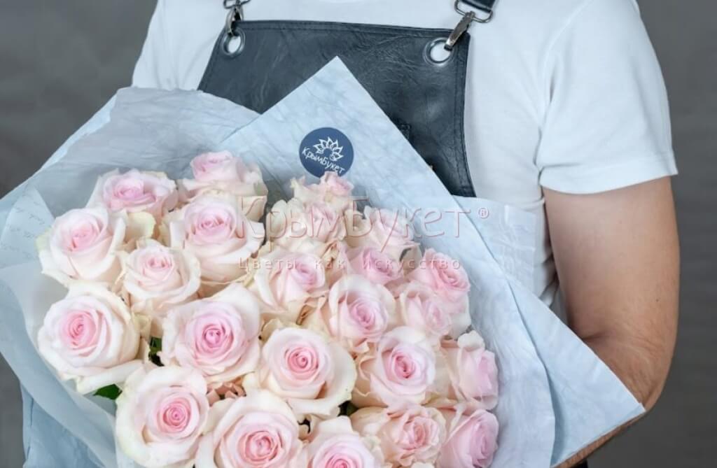 Букет из розовых  роз (21 шт.)