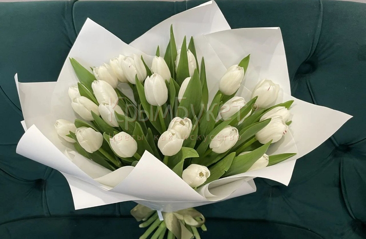 Букет из белых тюльпанов (25 шт.)