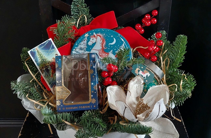 Новогодняя композиция «Символ года»